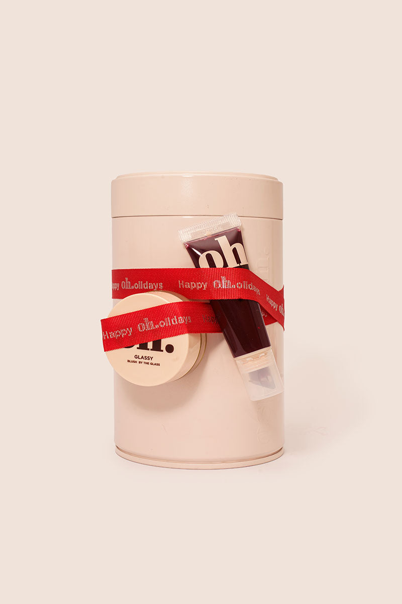 Glassy cheeks, Cherry Lips